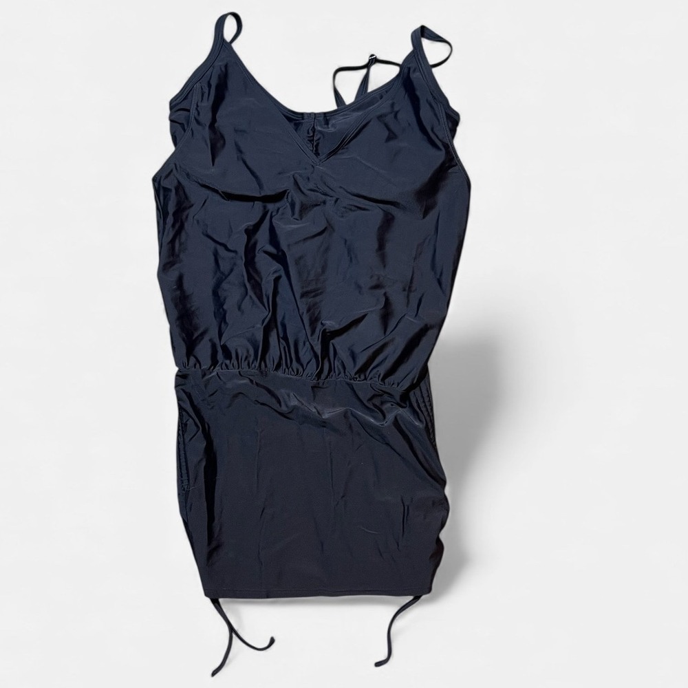 Athleta‎ Black Tankini Swim Top Ruched Adjustable Blousy Modest Underwire 34DD/D